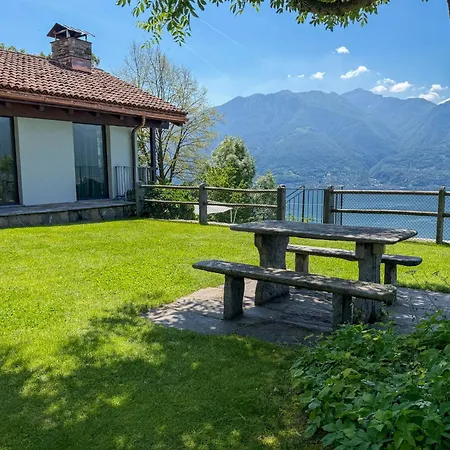 Rustico Moderne Сasa de vacaciones Brione sopra Minusio